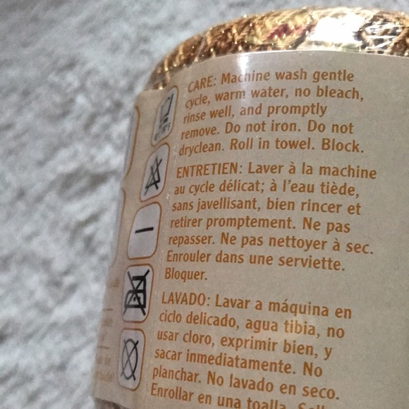 NWOT Aunt Lydia’s crochet Thread, Metallic 10 - Picture 4 of 5